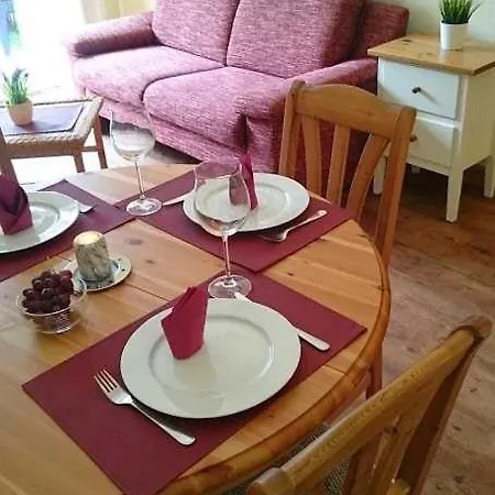 Strandstrasse 32 - 04-06 *