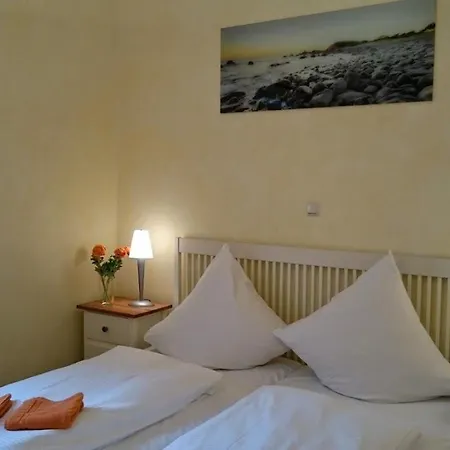 Strandstrasse 32 - 04-06 * Ostseebad Kühlungsborn